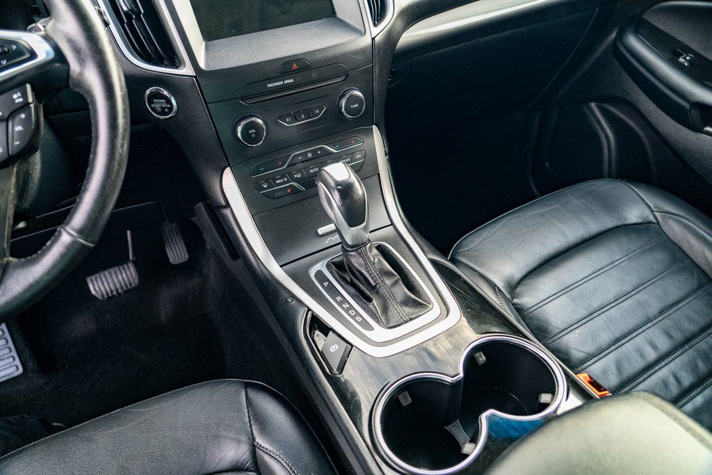 2017 Ford Edge SEL - Photo 17