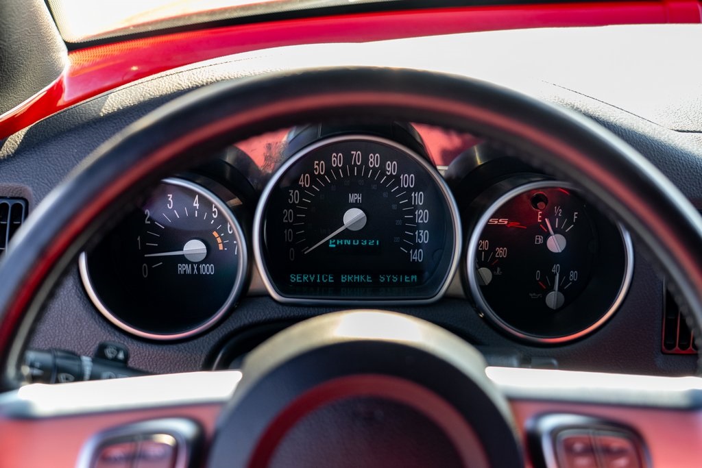 2003 Chevrolet SSR photo 18