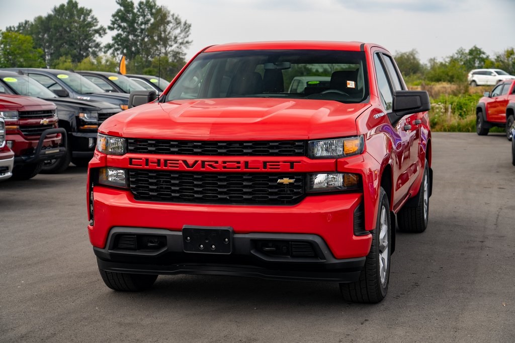 2019 Chevrolet Silverado 1500 Custom photo 3