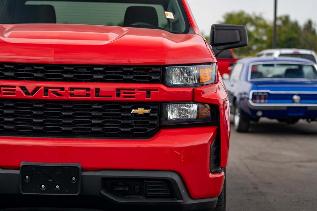 2019 Chevrolet Silverado 1500 Custom photo 4
