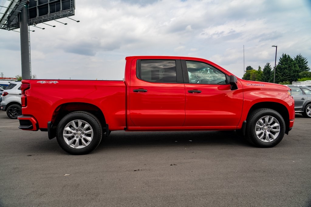 2019 Chevrolet Silverado 1500 Custom photo 7