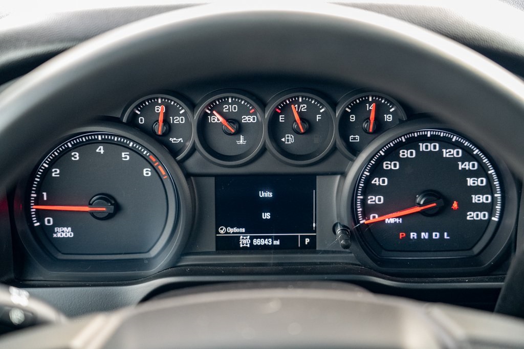 2019 Chevrolet Silverado 1500 Custom photo 14