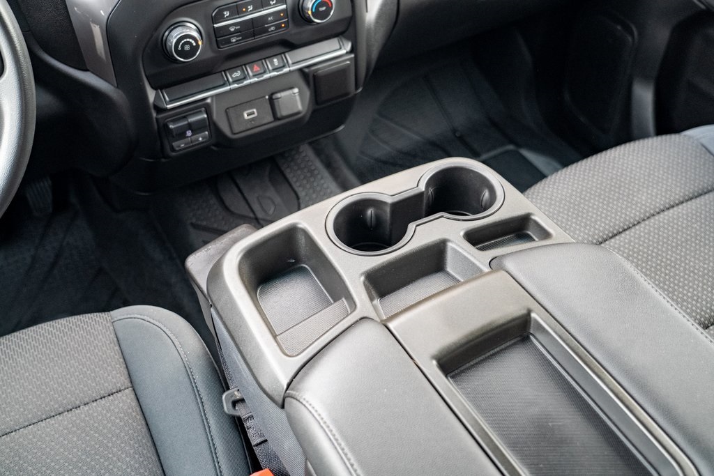 2019 Chevrolet Silverado 1500 Custom photo 19