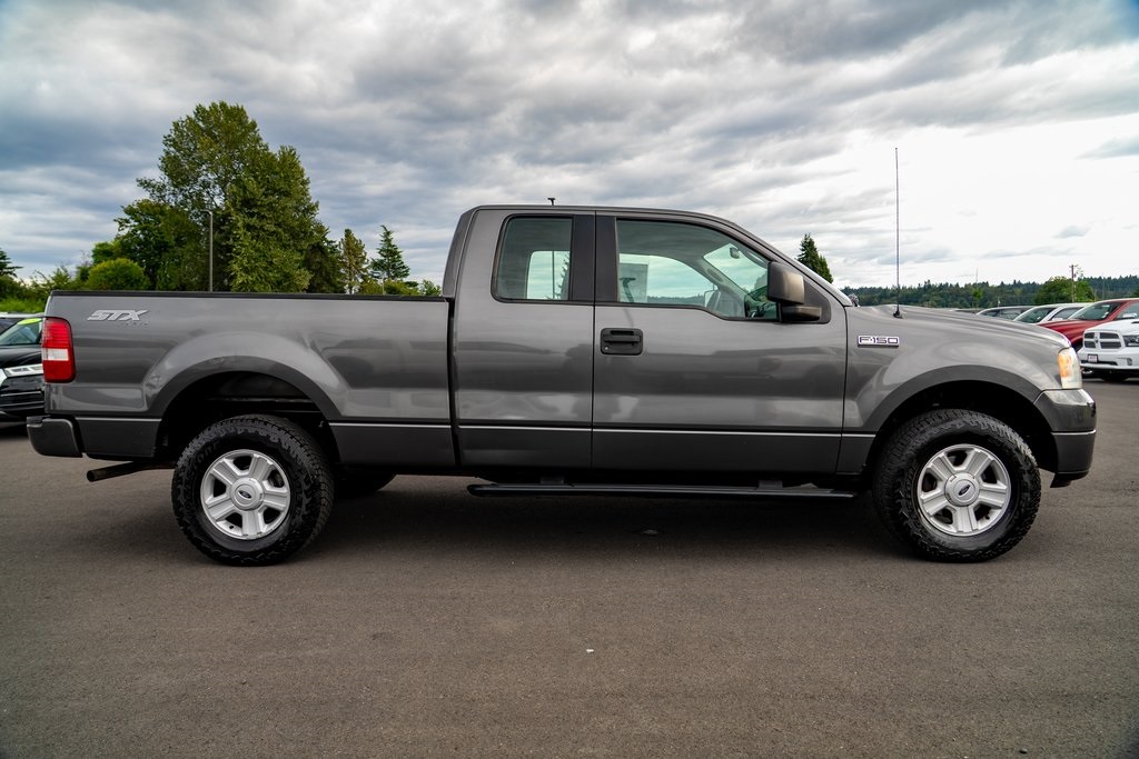 2005 Ford F-150 STX photo 10