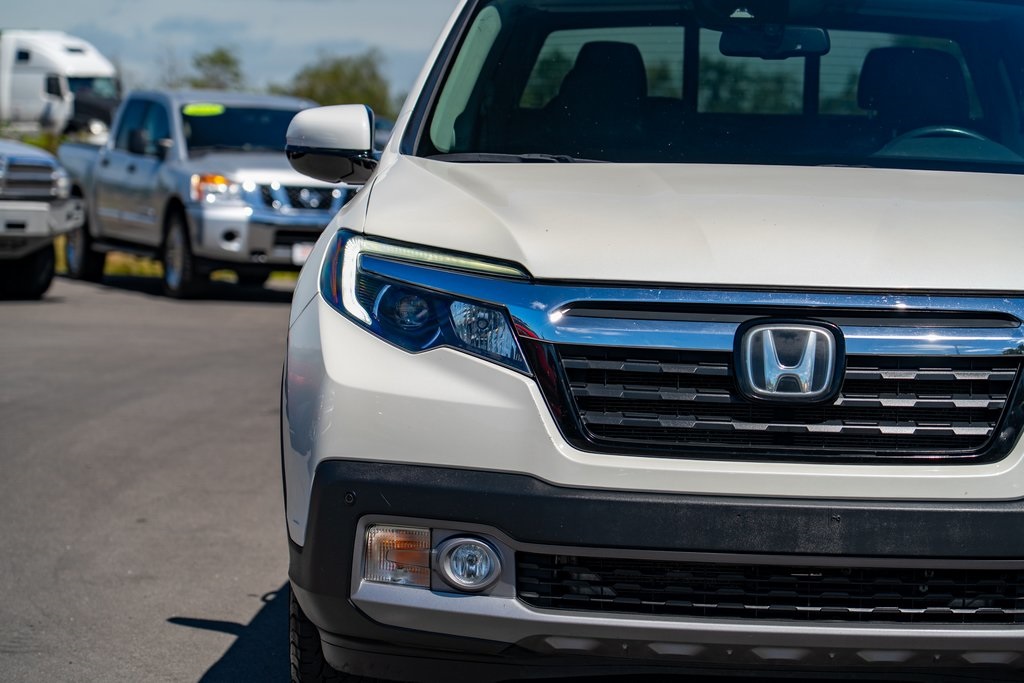 2017 Honda Ridgeline RTL-E photo 3