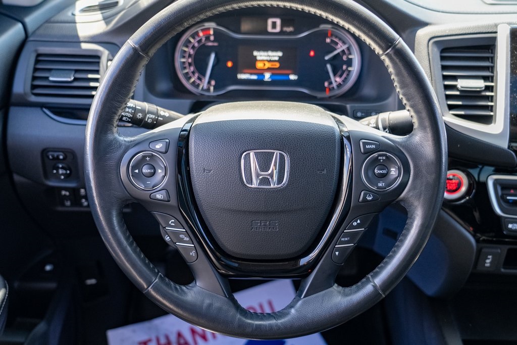 2017 Honda Ridgeline RTL-E photo 12