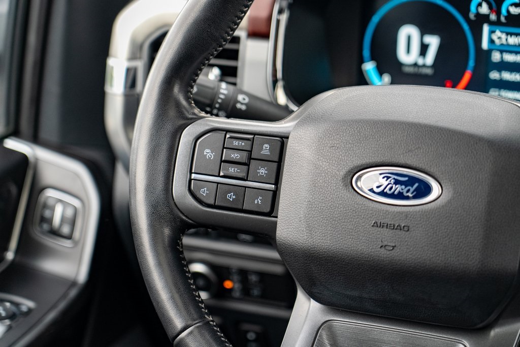 2022 Ford F-150 Lariat photo 19