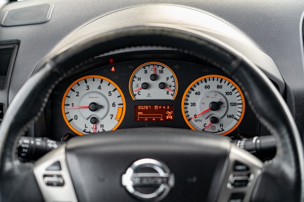 2014 Nissan Titan Crew Cab S photo 10