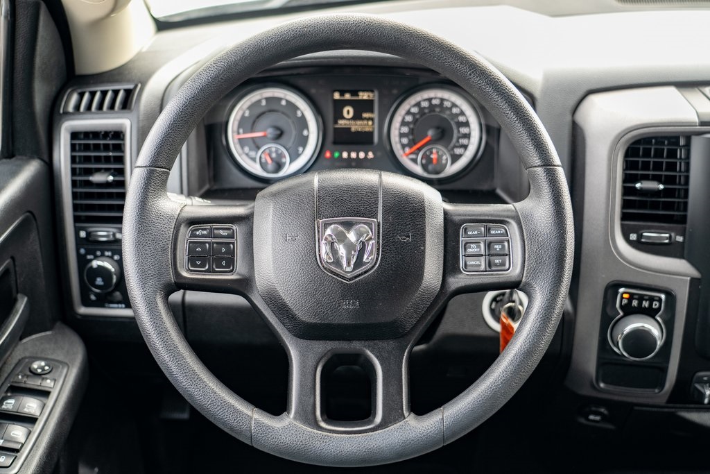 2019 Ram 1500 Classic Express photo 14