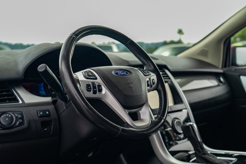 2013 Ford Edge Sport photo 10