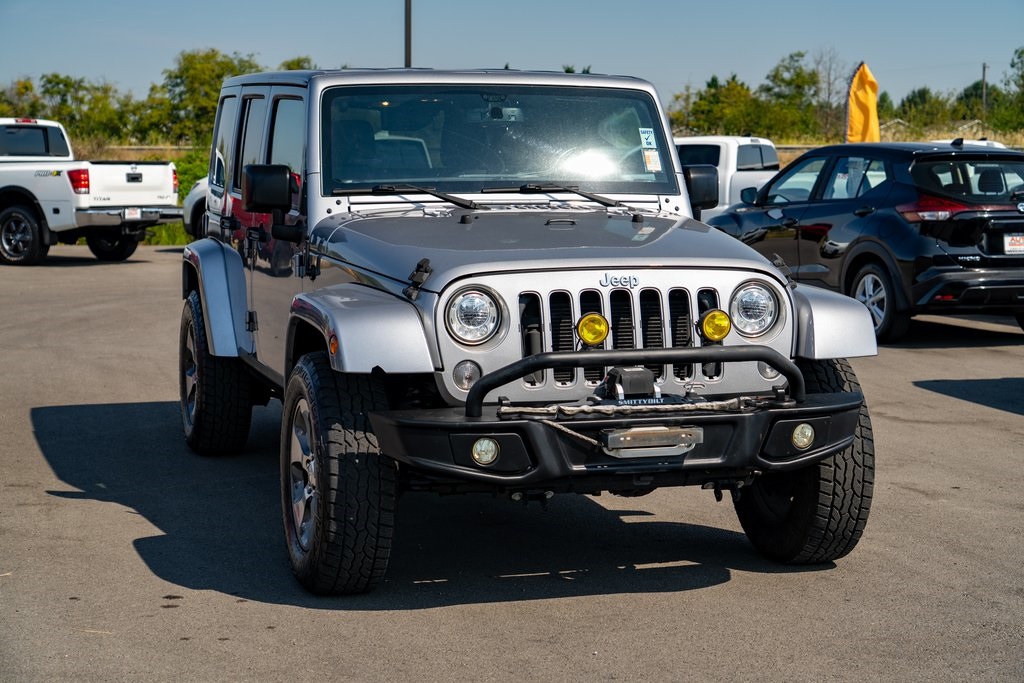 2017 Jeep Wrangler Unlimited Sahara photo 2