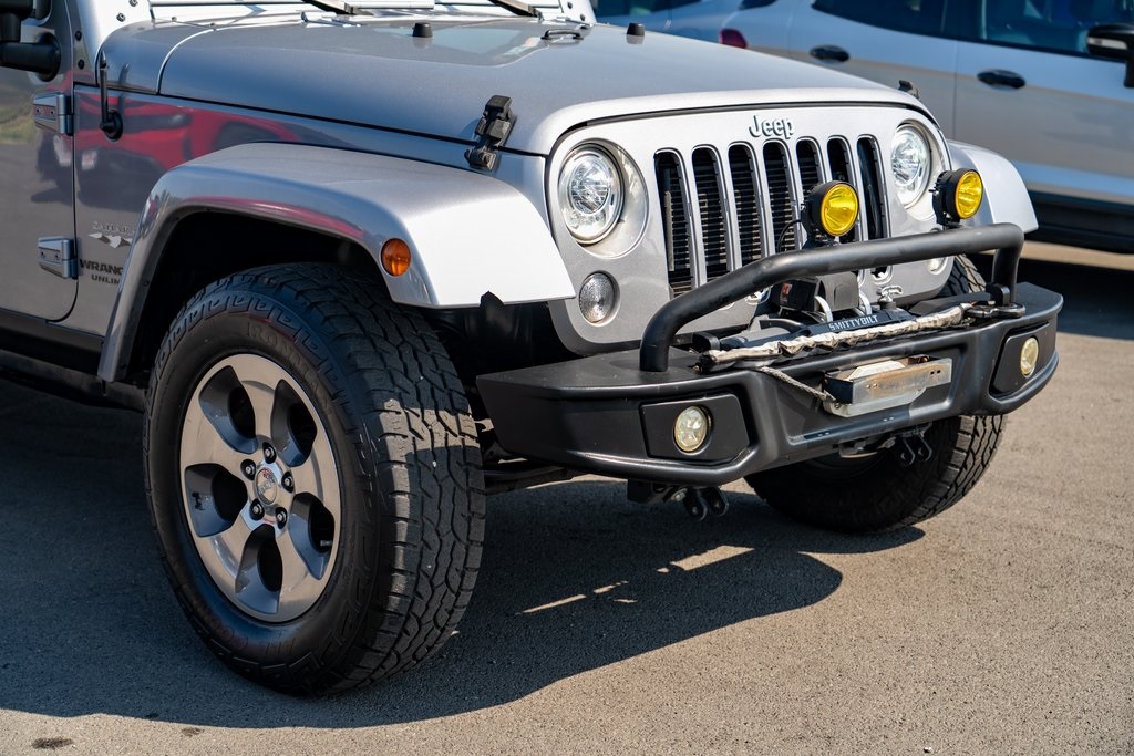 2017 Jeep Wrangler Unlimited Sahara photo 6