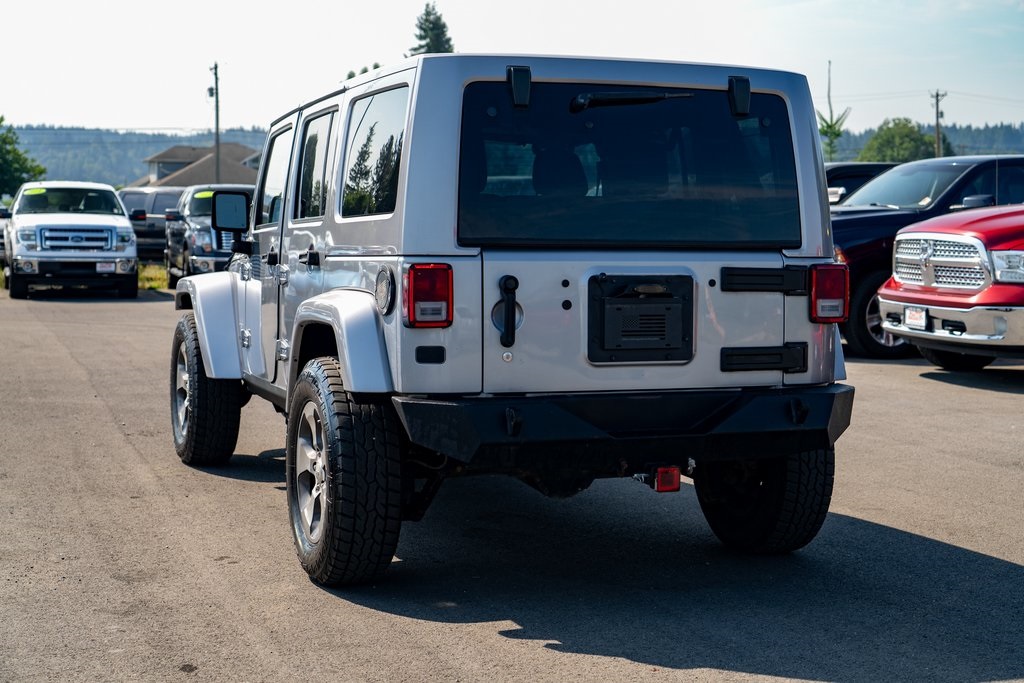 2017 Jeep Wrangler Unlimited Sahara photo 10