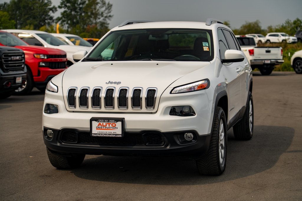 2017 Jeep Cherokee Latitude North Edition photo 2