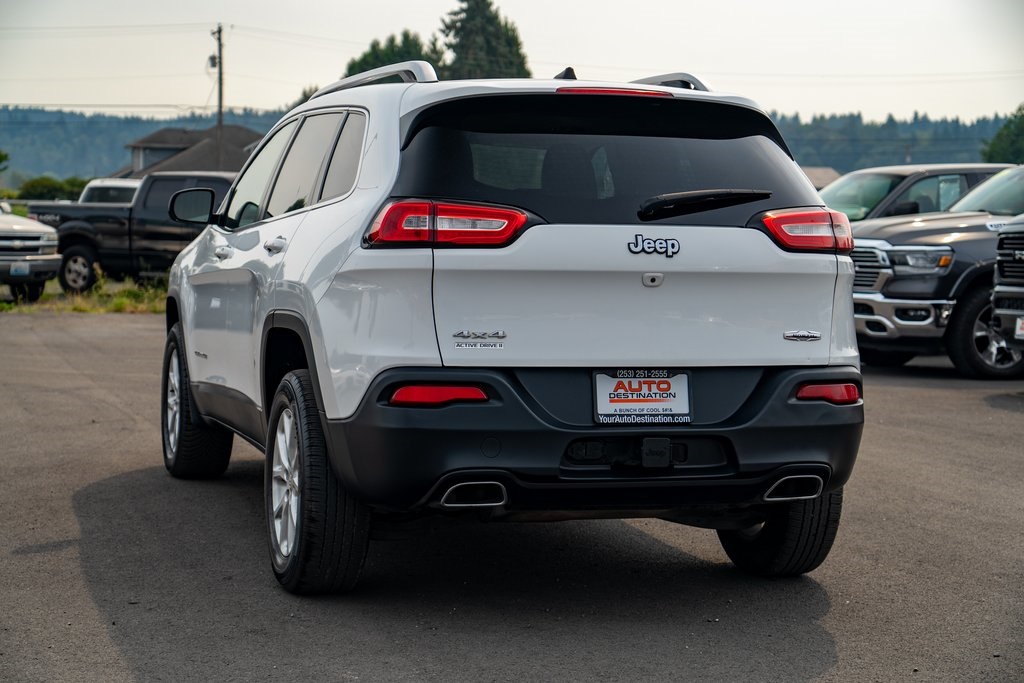 2017 Jeep Cherokee Latitude North Edition photo 9