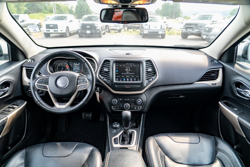 2017 Jeep Cherokee Latitude North Edition photo 14