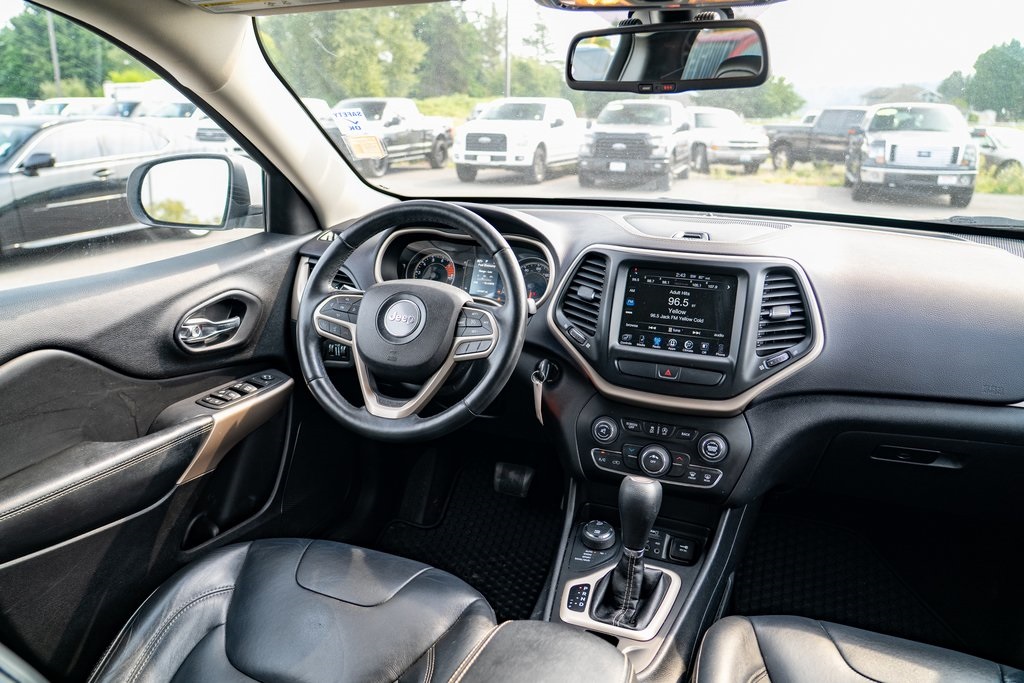 2017 Jeep Cherokee Latitude North Edition photo 18