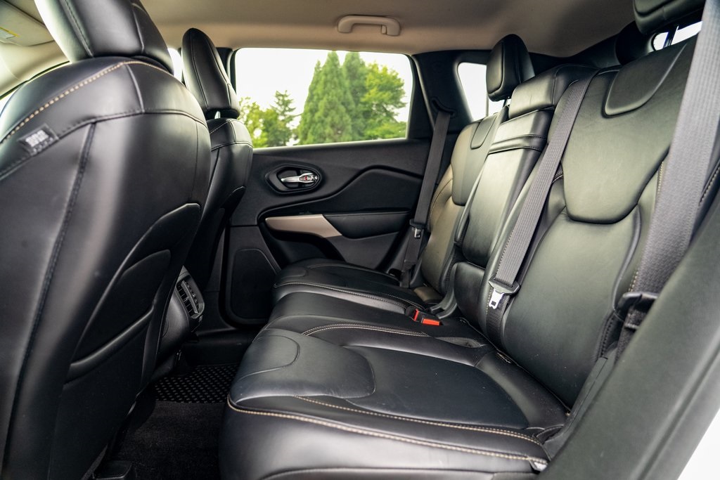 2017 Jeep Cherokee Latitude North Edition photo 19