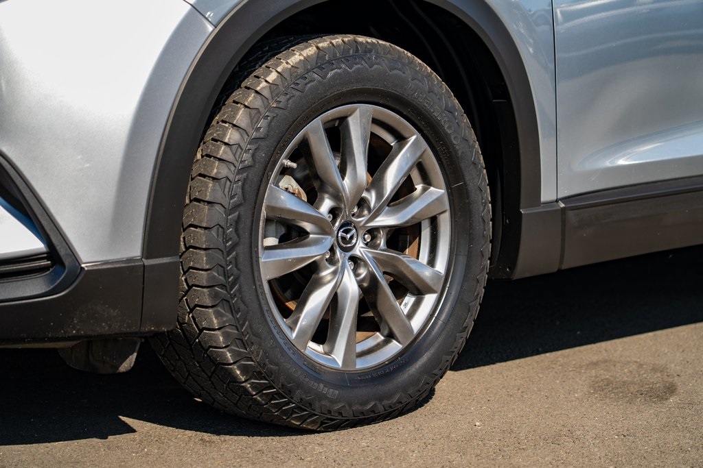 2018 Mazda CX-9 Touring photo 5