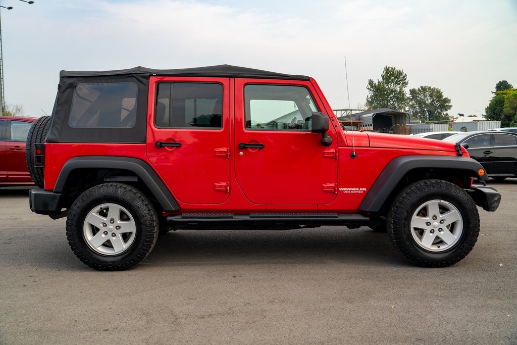 2009 Jeep Wrangler Unlimited X photo 7