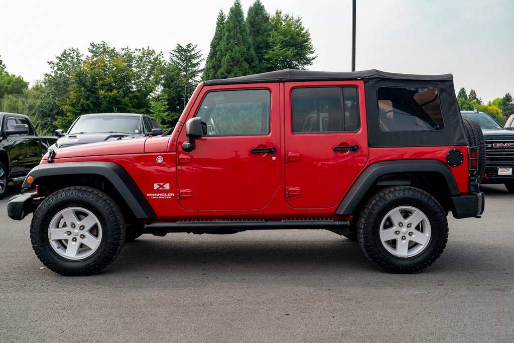 2009 Jeep Wrangler Unlimited X photo 11
