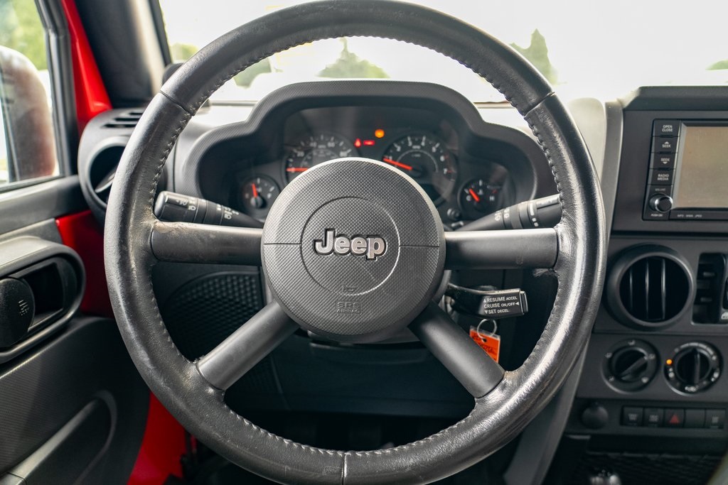 2009 Jeep Wrangler Unlimited X photo 13