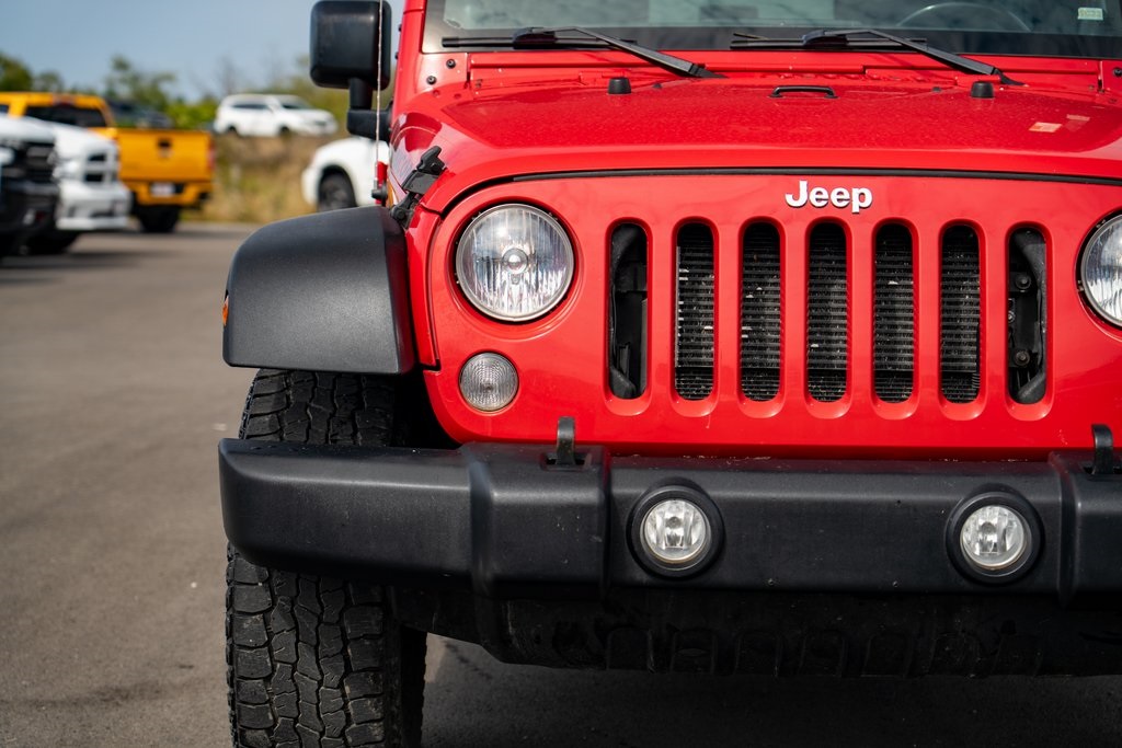 2014 Jeep Wrangler Unlimited Rubicon photo 5