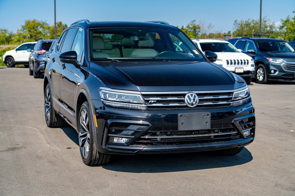 2020 Volkswagen Tiguan SEL Premium R-Line photo 2