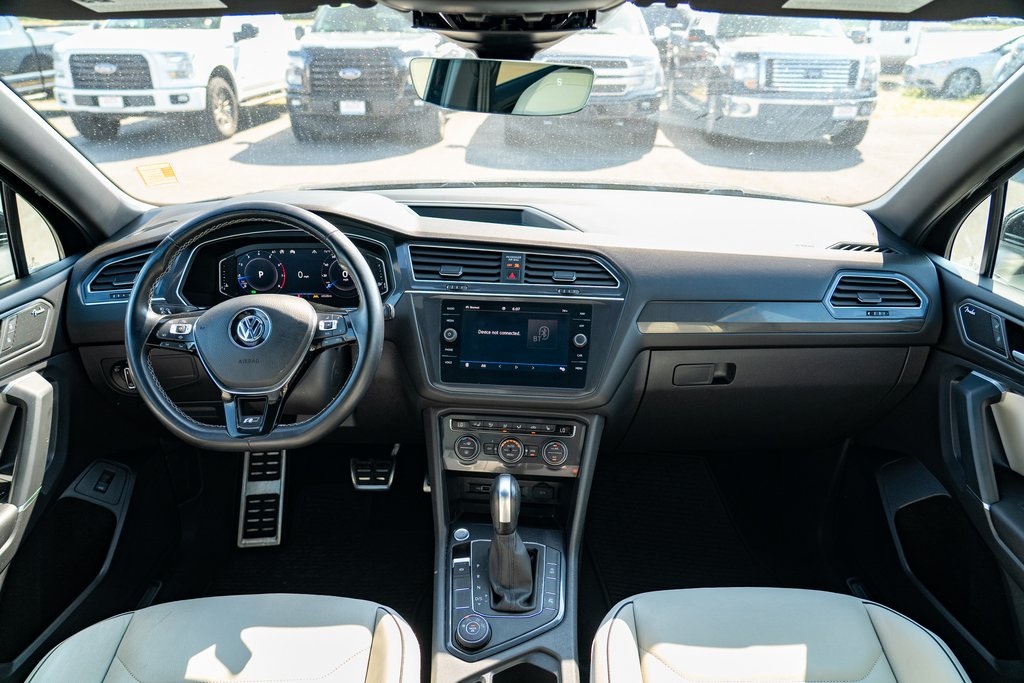 2020 Volkswagen Tiguan SEL Premium R-Line photo 16