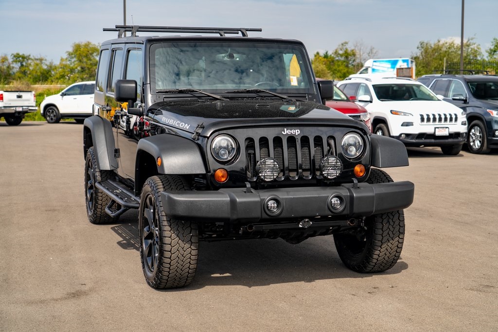 2013 Jeep Wrangler Unlimited Rubicon photo 2
