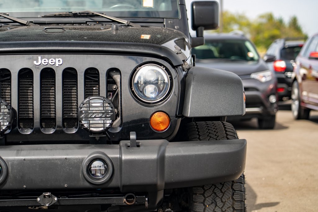 2013 Jeep Wrangler Unlimited Rubicon photo 5