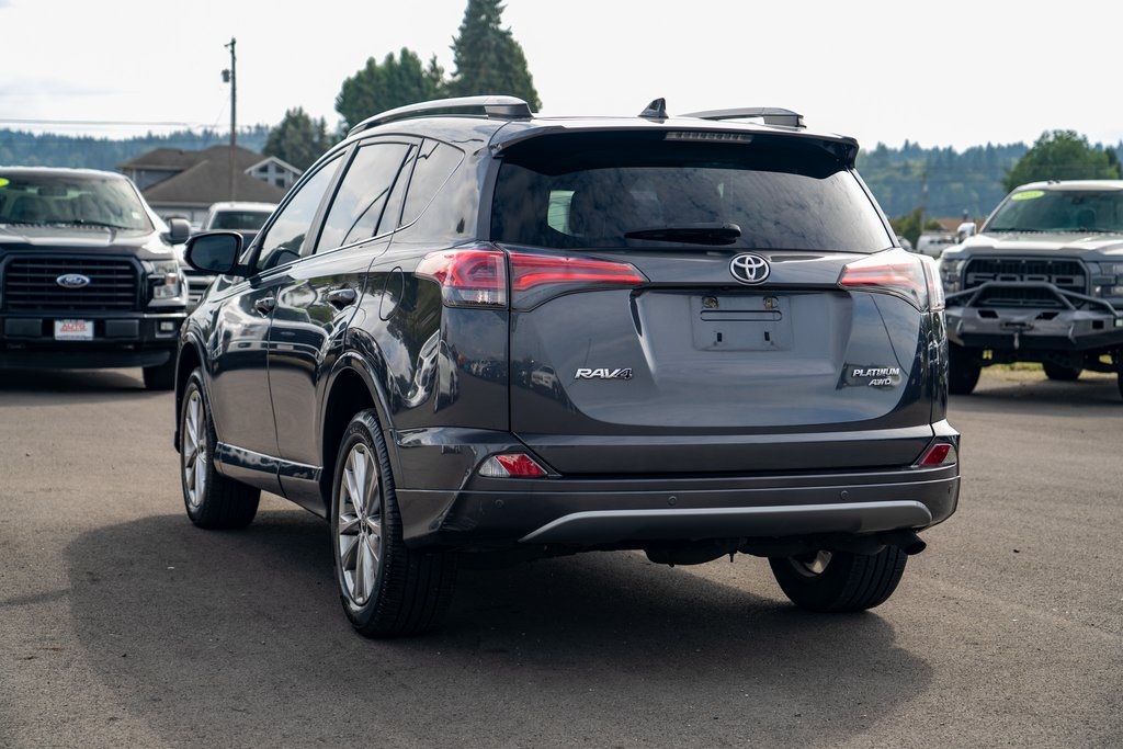 2018 Toyota RAV4 Platinum photo 5
