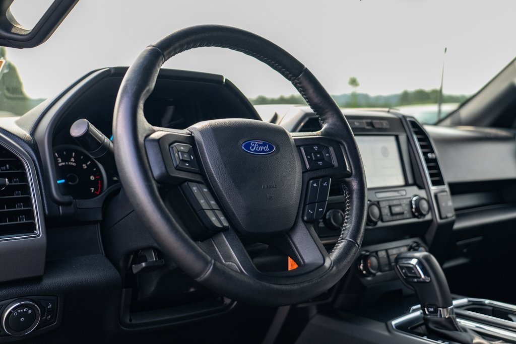 2019 Ford F-150 XLT photo 14