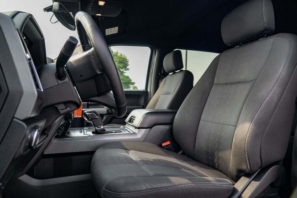 2019 Ford F-150 XLT photo 23