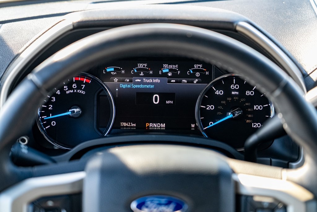 2022 Ford F-350 Lariat photo 15