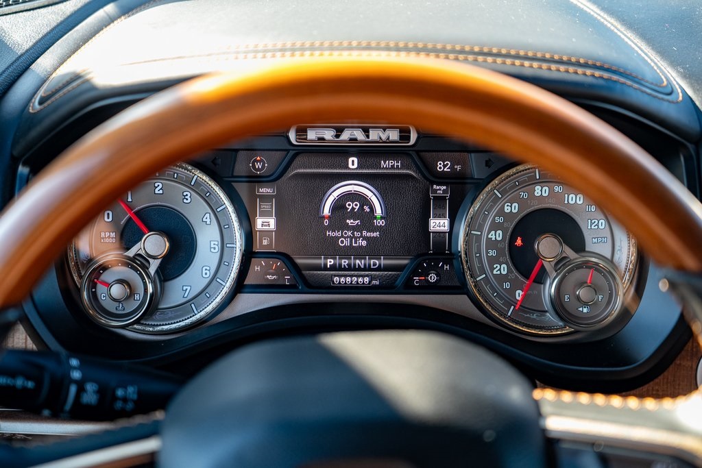 2019 Ram 1500 Laramie Longhorn photo 18