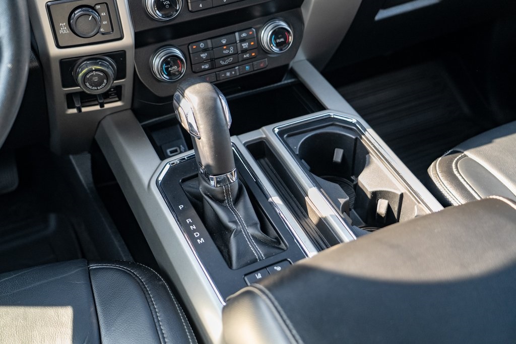 2020 Ford F-150 Lariat photo 16