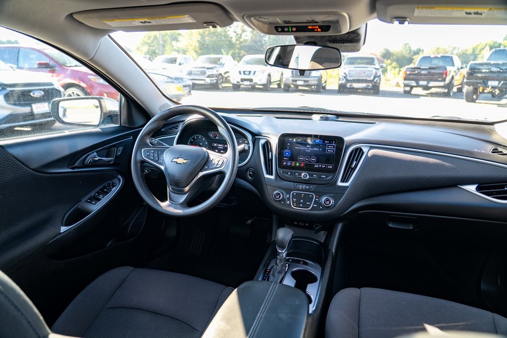 2024 Chevrolet Malibu 1LT photo 21