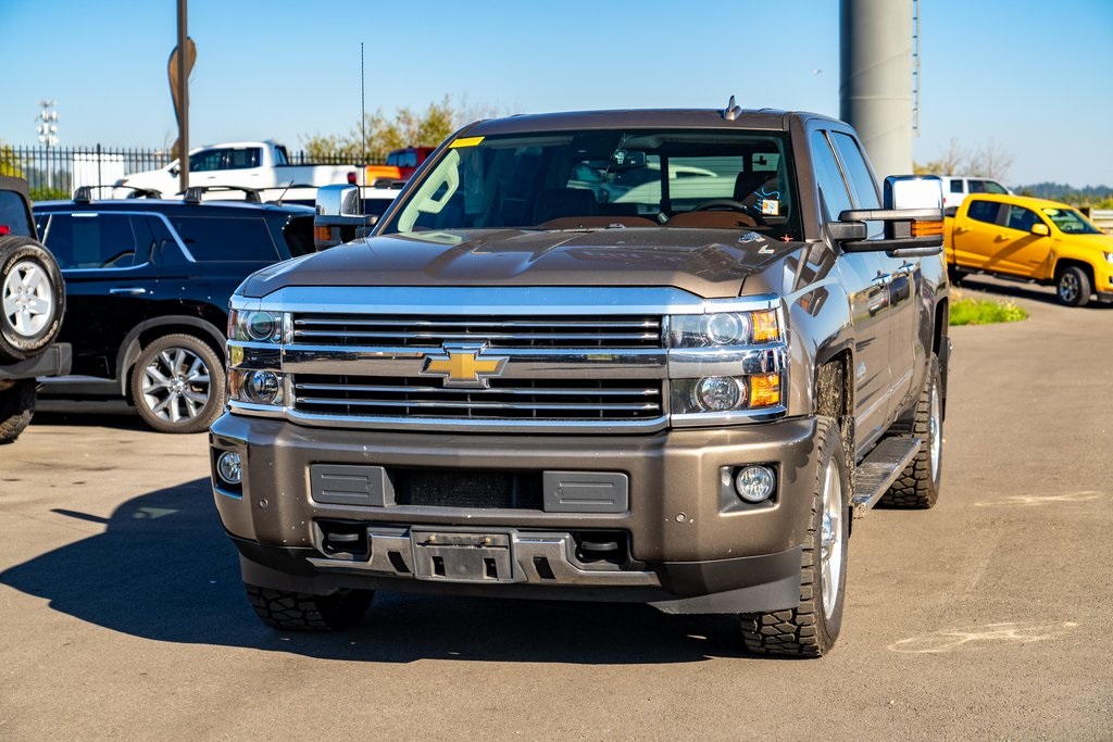 2015 Chevrolet Silverado 2500HD High Country photo 2