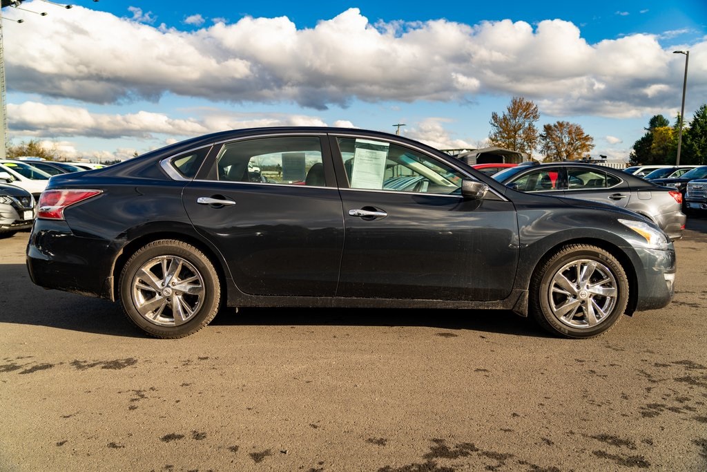 2015 Nissan Altima 2.5 SV photo 4