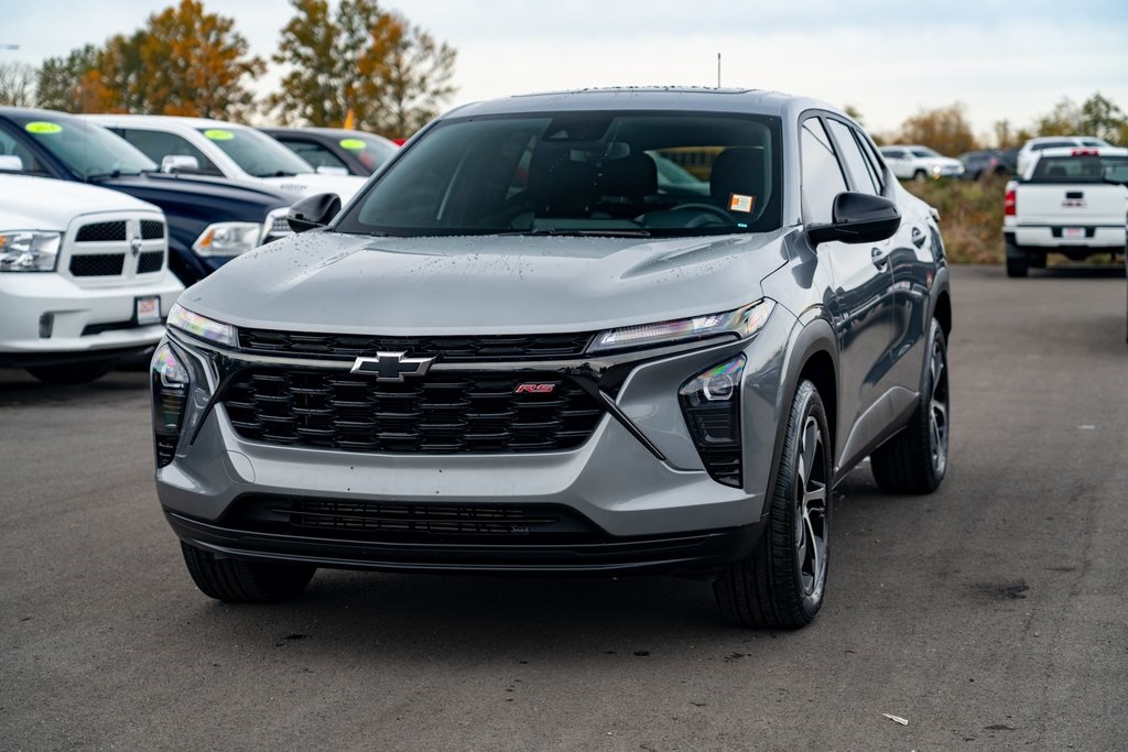 2024 Chevrolet Trax photo 3