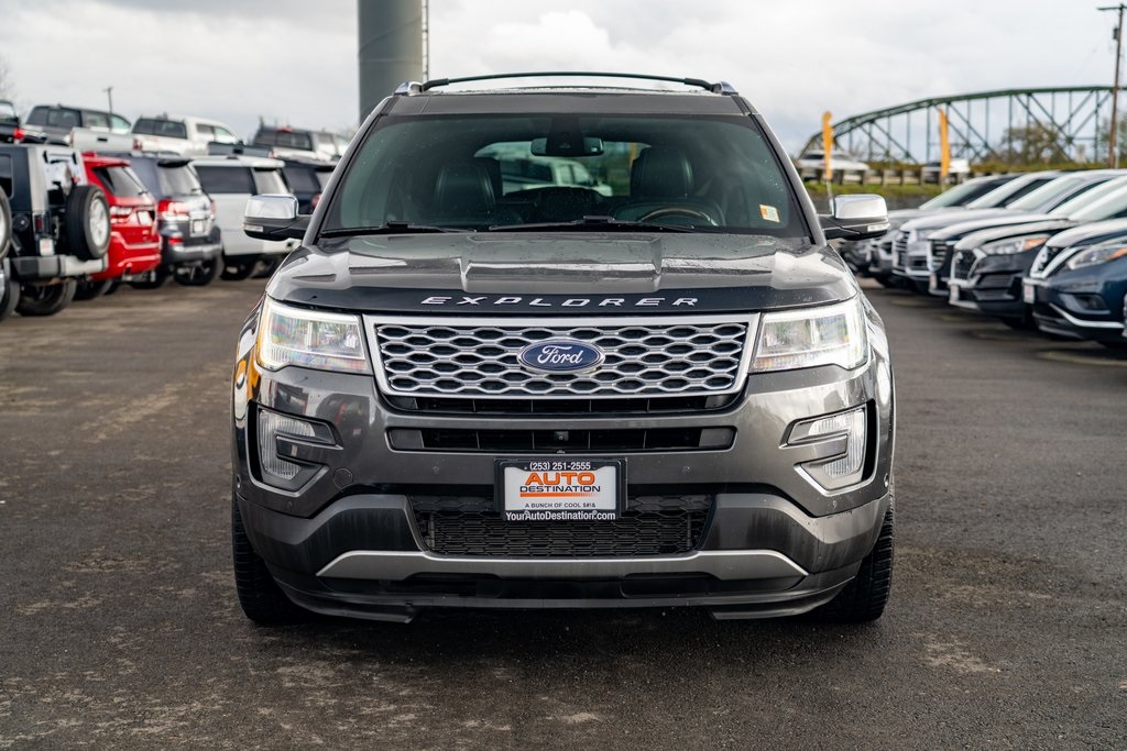 2017 Ford Explorer Platinum photo 2