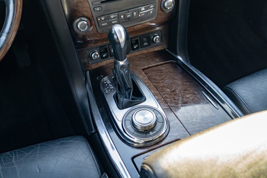 2012 INFINITI QX 56 - Photo 18