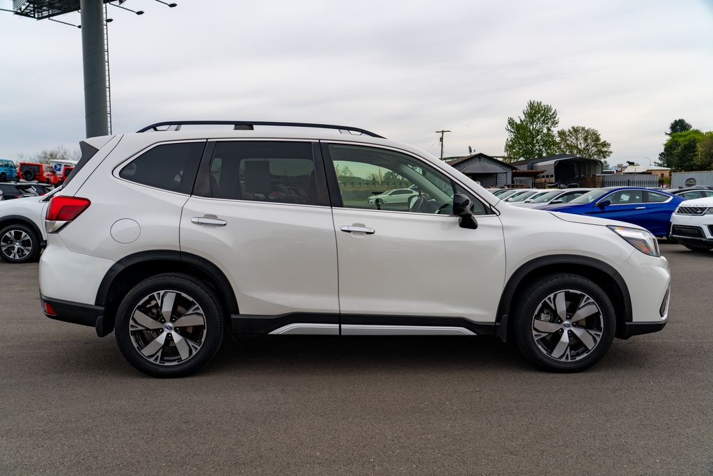Subaru Forester photo 8