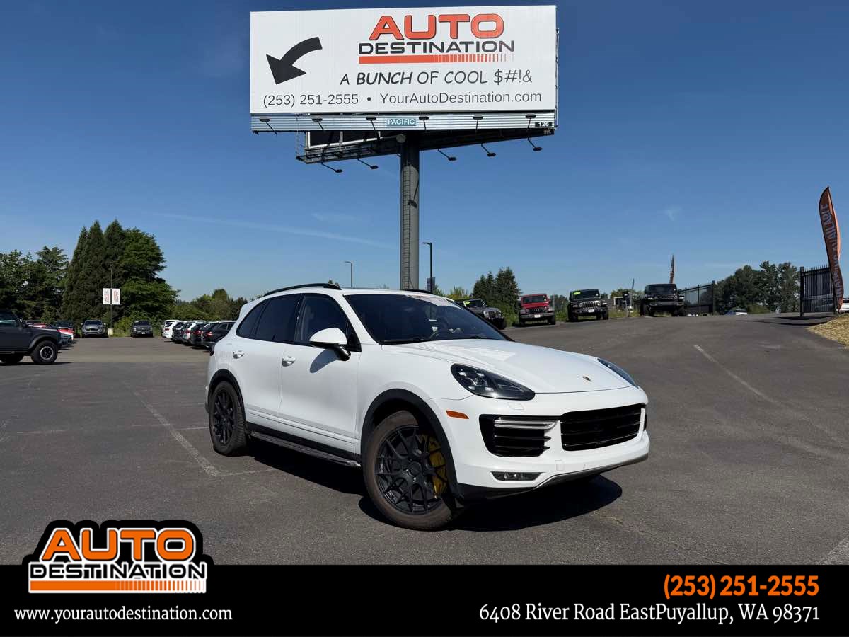 2016 Porsche Cayenne Turbo S's photo