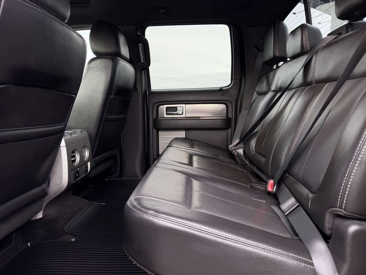 Ford F-150 photo 10