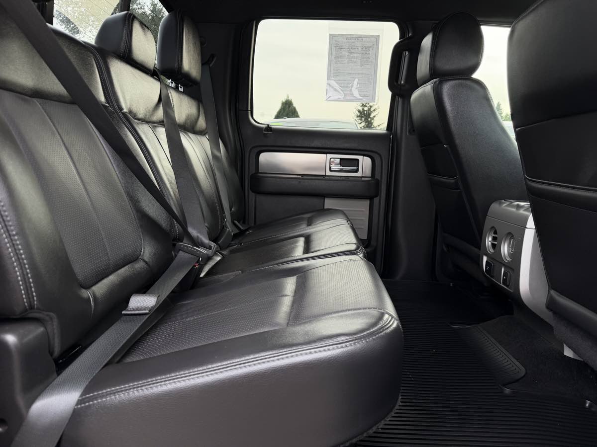 Ford F-150 photo 11