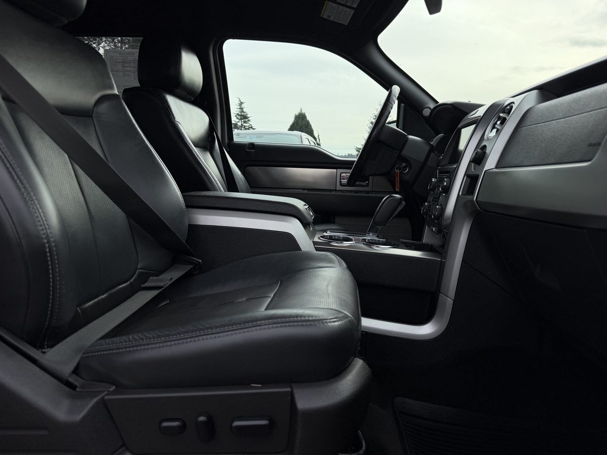 Ford F-150 photo 12