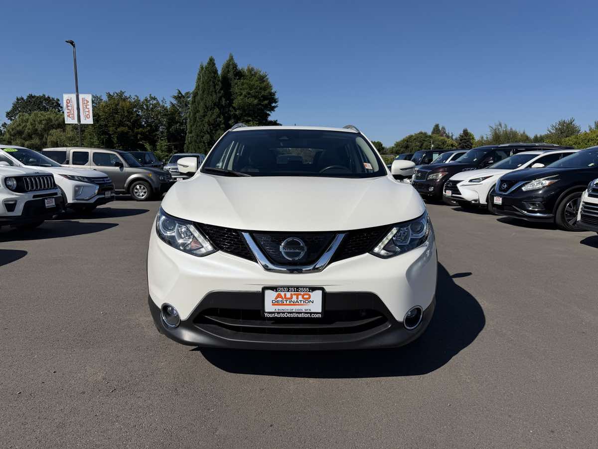 Nissan Rogue Sport photo 3