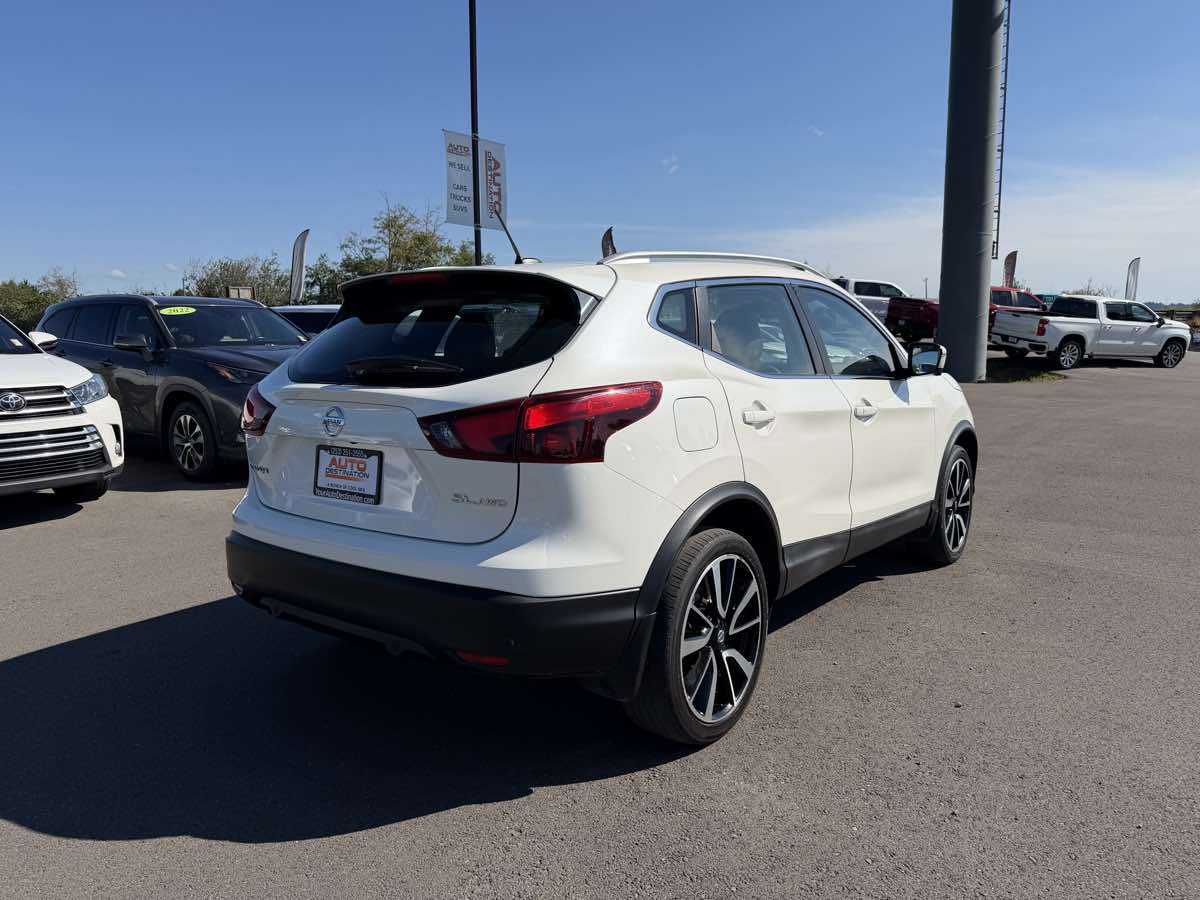 Nissan Rogue Sport photo 8